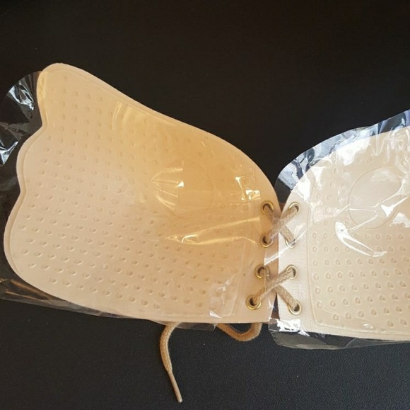 Silicone Push-Up Strapless Backless Self-Adhesive - Picture 7 of 8